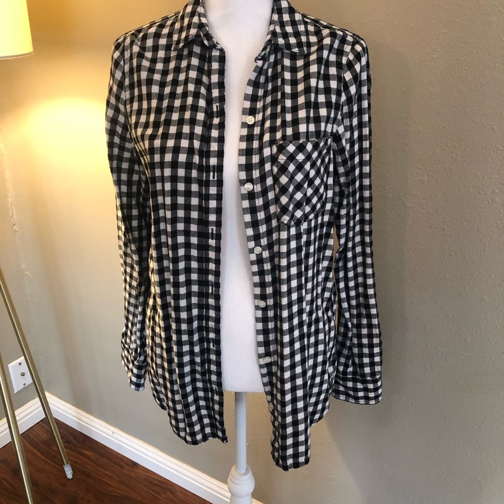 Black and white plaid button up